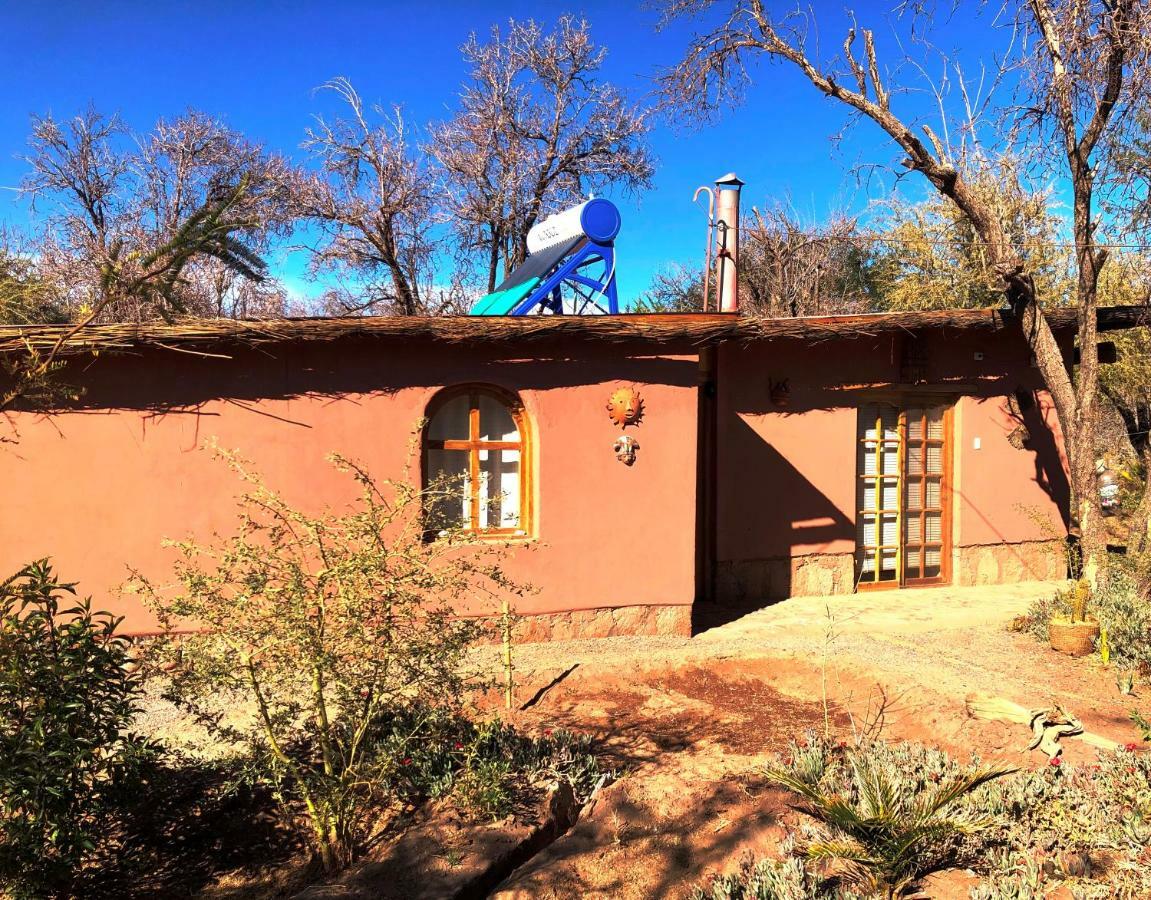 Rancho Quitapenas Bungalows سان بيدرو دي أتاكاما الغرفة الصورة