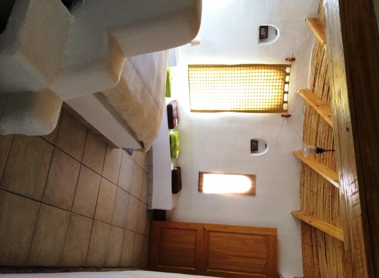 Rancho Quitapenas Bungalows سان بيدرو دي أتاكاما الغرفة الصورة